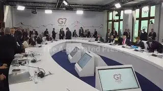 World leaders sit down for working session at G7 summit