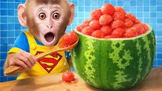 🍭 Bebé Mono Baba Va al Restaurante y Compra Dulces Arcoíris en el Supermercado | MONO BABA ESP