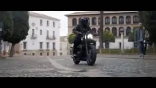 Nueva Bonneville Bobber Black