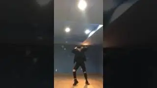 161105 PRODUCE101 김동한 (Kim Donghan) - BTS Blood Sweat & Tears Dance Cover (피 땀 눈물)