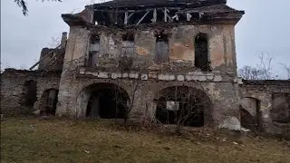 Atenție mare când explorați case abandonate! Aventuri rurale în satele Zizin și Budila