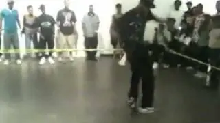 G WALKA AND N DOT GETTIN OFF