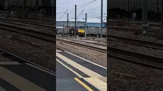 West Coast Railways class 57 passing through Peterborough #train #diesel #trainspotting #class57