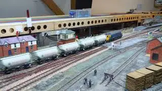 33020 on Accurascale Rugby Cement PCA wagons