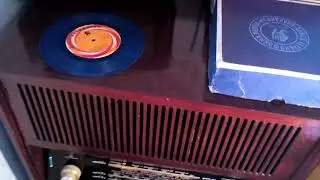 моето уникално самоделно радио  с грамофон от части