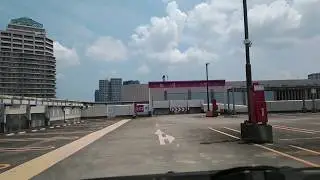 Large multi-story parking lot in Japan　広大立体駐車場  印西イオン