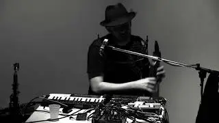 Dico Fone Solo Aerophone Go + Vocals + Electronics (Live at James Bondanello) 1/4