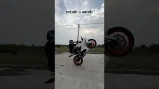 2nd gear wheelie on r15 v4 #yamaha #r15v4 #r15v5 #wheelie #trending #viral #shorts #ytdaily #yt