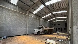 Galpão NOVO de 300m² no Jardim Aracília – Pé Direito Alto e Escritório