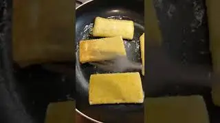 Frying Kaassouffl&eacute;s #shorts #asmr #satisfying