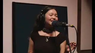 Eloi - Embarrassed (Live at Colorsound Studios)