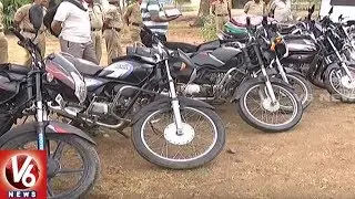 Police Cordon Search Operation In Rekurthy | 18 Vehicles Seized | Karimnagar | V6 News