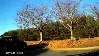 Fight after a minor car accident, Ga Sweetwater rd.  DEC2016 Episode 2