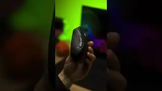 With 3 swappable side plates and programmable buttons, play it how you like it on the Razer Naga Pro