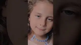 🌟 Blue eyes talking to the moon 🌟 #kidsyoutuber #eyeblue #myeyes #gracesshow #me #tothemoon #moon