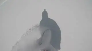 Winter 22/23: Riding the Solaire Couloir Meribel and under the De Burgin Chair. #snowboarding