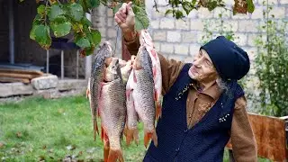 Бабушка готовит БУГЛАМУ из карпа