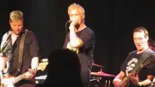 The Defects - Metal Walls