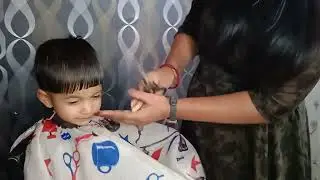 Round haircut School girl hair cutting / long to short hair cutting / हेयरकट करना सीखें baby girl