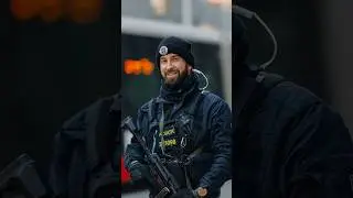Doing good for a police officer ❤️#streetphotography #photography #reaction #kindness #camera