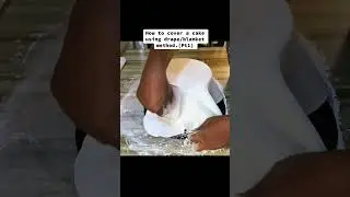 Easy way to cover a cake with fondant using drape/ blanket method.
