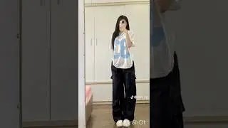 @pretty_things-m5n💖 #oversized #tshirts #cargo #pants ..🤨