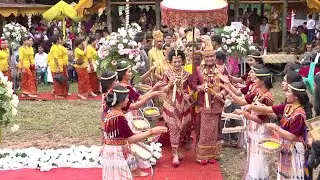 Pernikahan Yosua dan Yolanda di Tongkonan Minanga Mengkendek