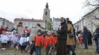 Święto Niepodległości w Przemyślu 2023. Uczniowie odśpiewali Mazurka Dąbrowskiego