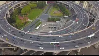 Traffic Flow Forecasting in IntelligentTransportation Systems Prediction Using MachineLearning