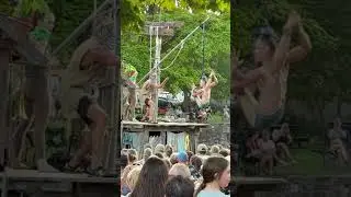 Flotsam River Circus making it&rsquo;s way down the Erie Canal #CircusAdventure#RiverShow#TravelingCircus