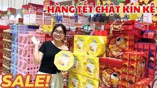 SIÊU THỊ Lên Nhiều SET QUÀ TẾT Kín Kệ! Giá Đang Hời To, Cô Bác Đổ Xô Mua Sớm!