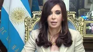 La Presidenta le habla a su par uruguayo, José Mujica