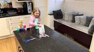 Opening and playing with So Slime Twist and Mix Slime Set - Part 1
