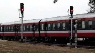 Freshly POHed  Katangi - Gondia DEMU enters Waraseoni