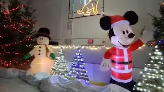 Winter Wonderland at the ice rink, Jam's first time to do ice skating in Vancouver Island