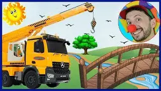 Clown Bob & Construction vehicles RC Truck Crane in Bridge construction