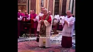 El papa Leon XIV frente a la Virgen  Salus Populi Romani. #papaleonexiv #vatican