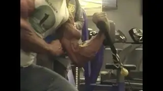 Marco Addis Mr. Peak close up biceps training. Las Vegas Gym