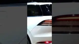 Lincoln Luxury Car Walkthrough