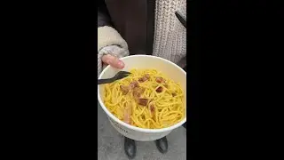 Trying the CHEAPEST Pasta in Rome?!