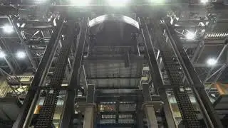 Circular stage lift system