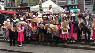 MusicTown 2017   Eil&iacute;n &Oacute;g  Temple Bar Square