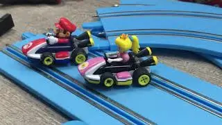 Гоночный автотрек Carrera First Mario Kart 8 Racing Track Set от Xiaomi. Настольная игра Xiaomi.