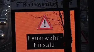 ELW B-Dienst + HLF 20 + TLF 3000 BF Bonn FW 1 + Einblendung Feuerwehreinsatz