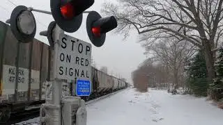 Double Yellow Lights Bonus - Canadian Pacific 8122 Eastbound - CP 8765 Union Pacific 8915 Westbound