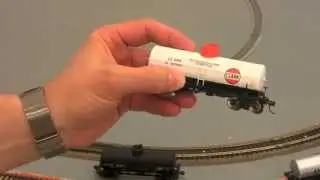 Walthers Showroom Update 14 &ndash; ACF 10,000-Gallon Tank Car