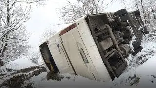 Prevrnuo se Lastrin autobus u Rudovcima,  tri osobe povređene