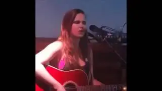 Gabrielle Gilbert - Live performance sample (Bars)