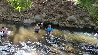Ba&ntilde;andonos en el Rio de Catarina