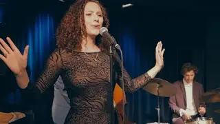 Swing aRound &ndash; Pick Yourself Up (Official Music Video)